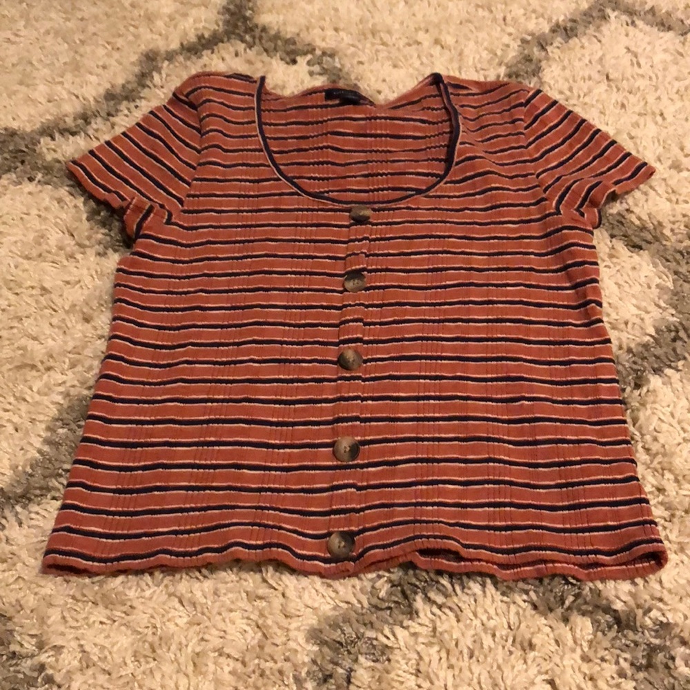 American Eagle shirt